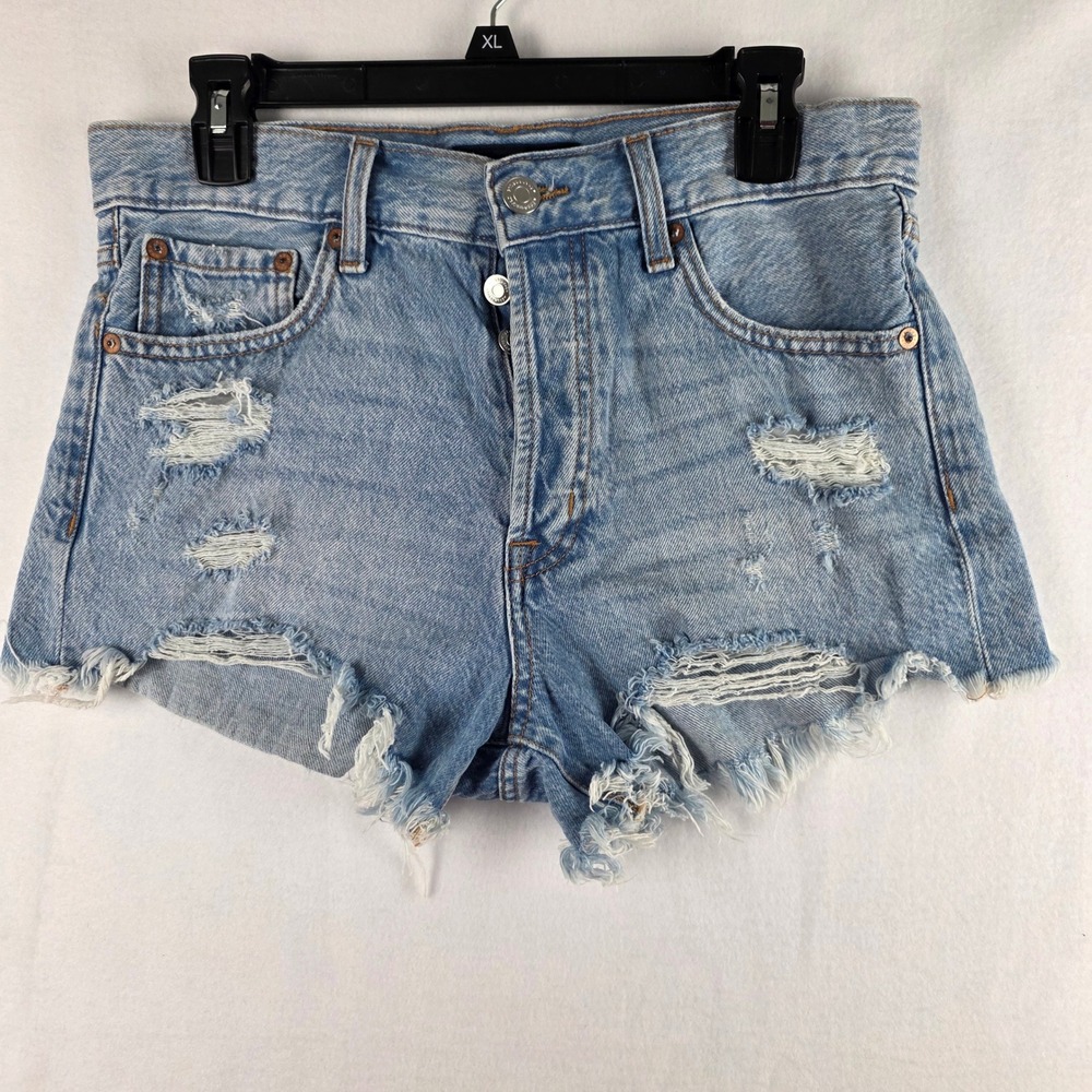 Aeropostale Boyfriend Short Womens 6 Light Wash Distressed Denim Button Fly